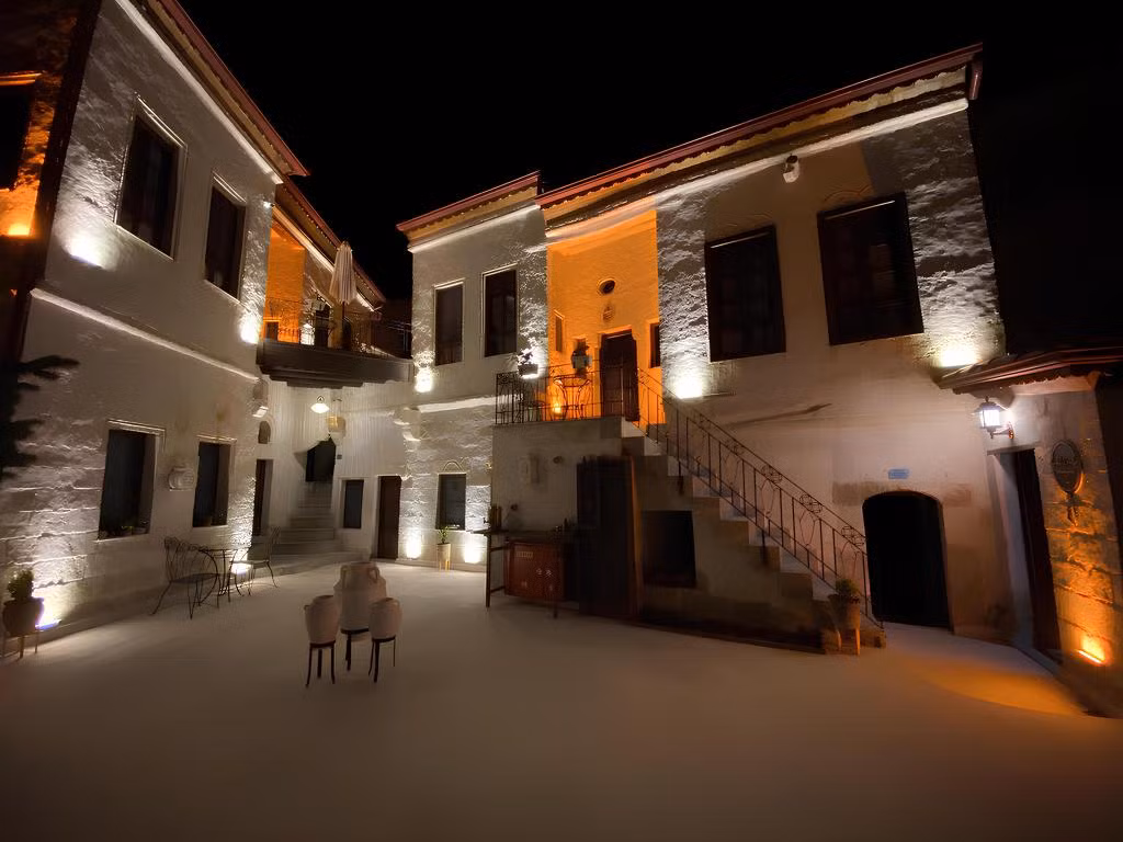 Sevdalı Konaklar — 3