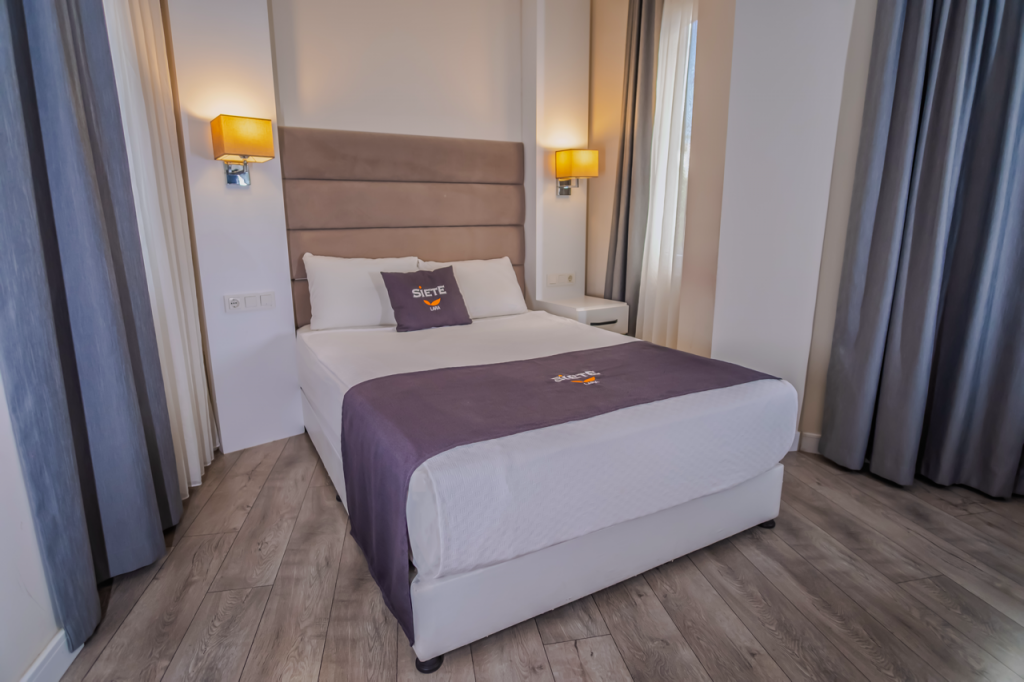 Siete Hotel — 7