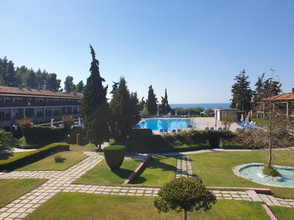 Simantro Resort — 9