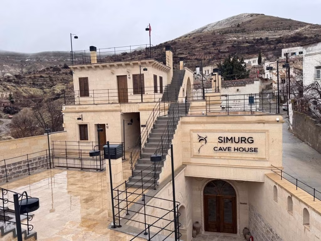 Simurg Cave House — 2