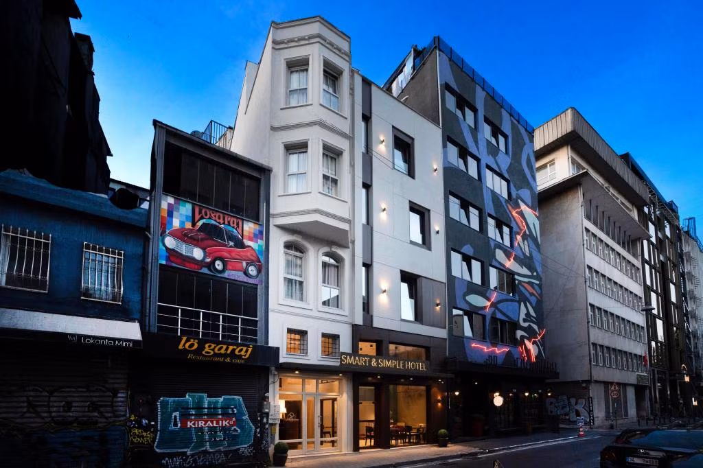 Smart and Simple Hotel Karakoy — 3