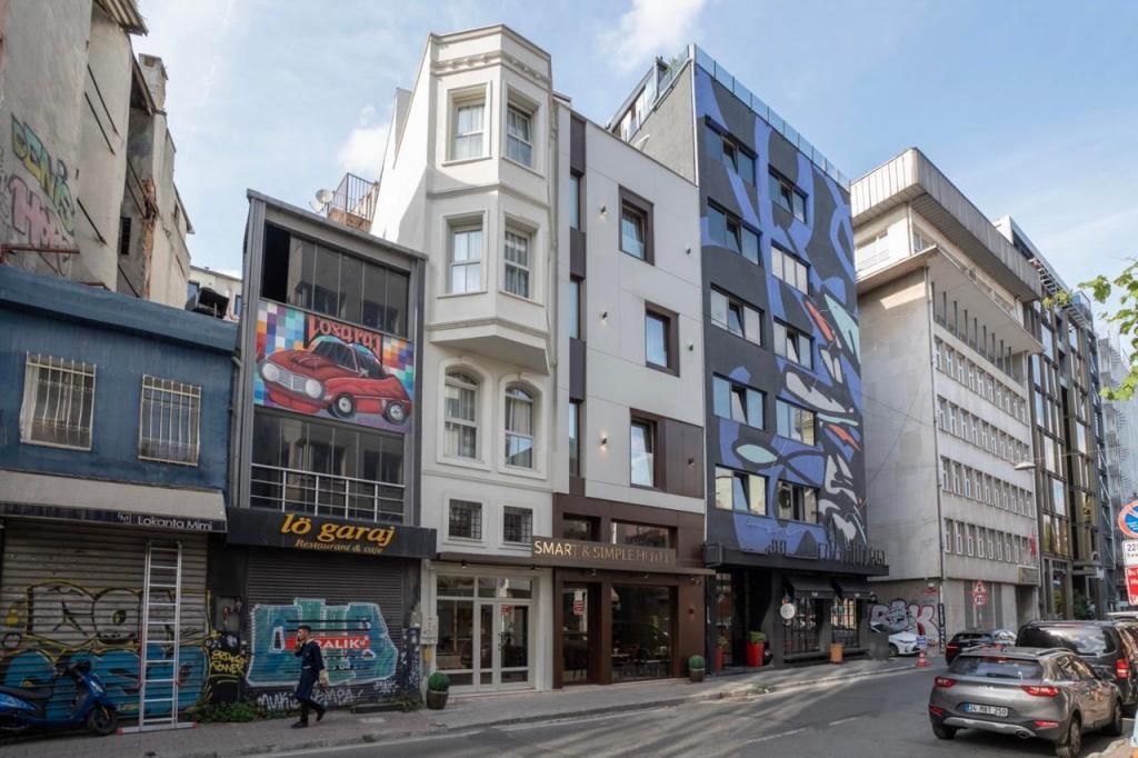 Smart and Simple Hotel Karakoy — 6