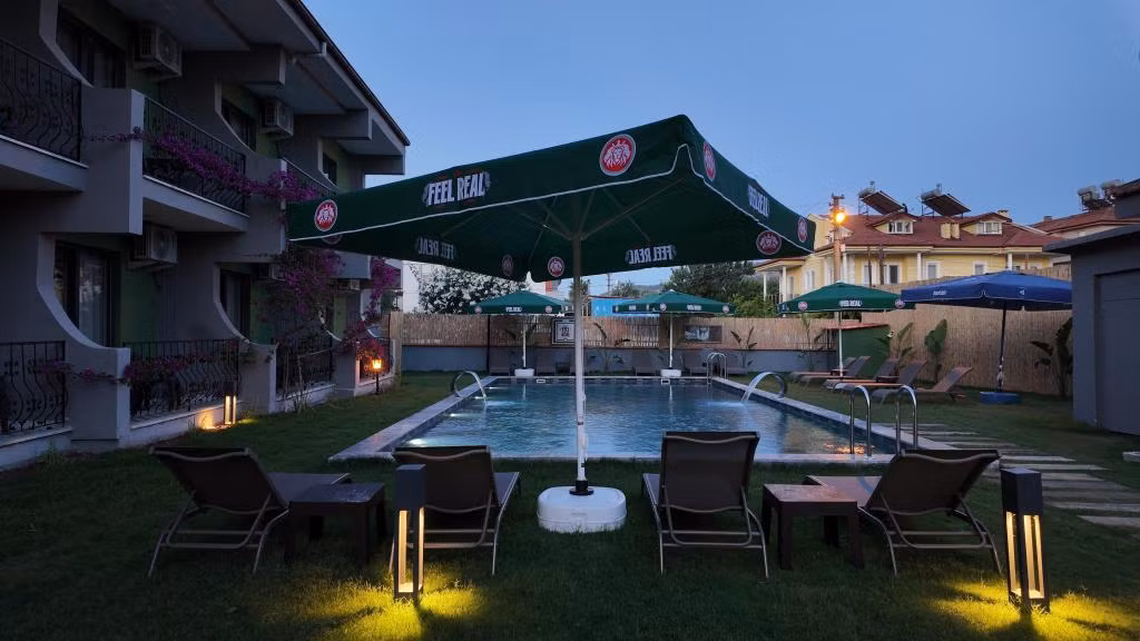 Smyrna Hotel — 5