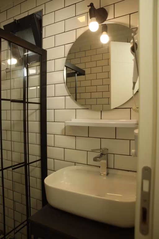 Smyrna Hotel — 7