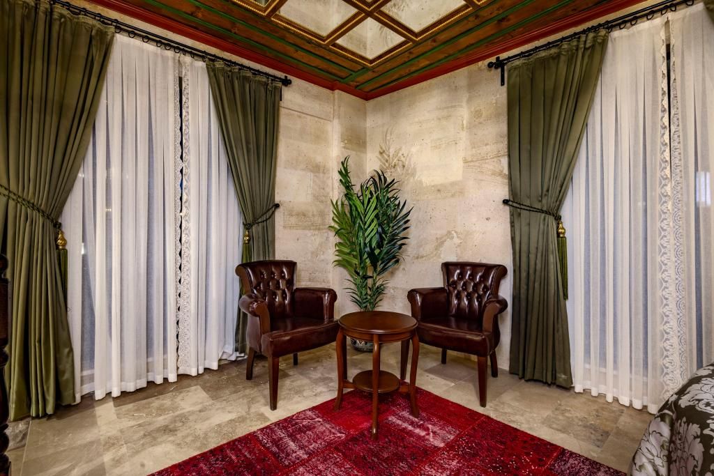 Sobek Palace — 5