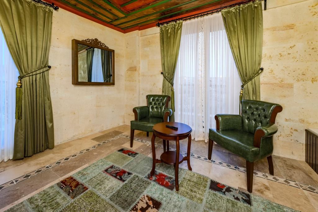 Sobek Palace — 9