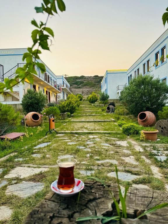 Sukha Inn Hotel & Beach — 9