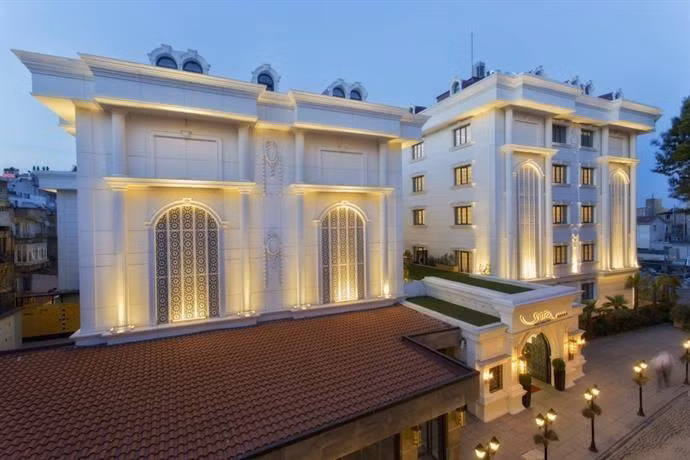 Sura Hagia Sophia Hotel — 3