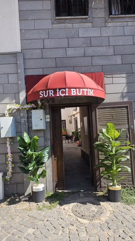 Suriçi Butik — 3
