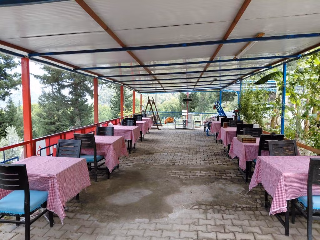 Tokgöz Pansiyon Otel  Restaurant — 9