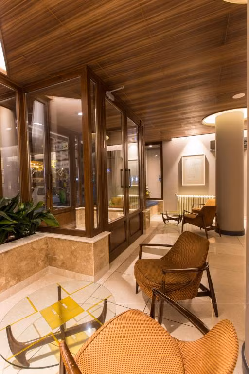 Tunalı Otel — 4
