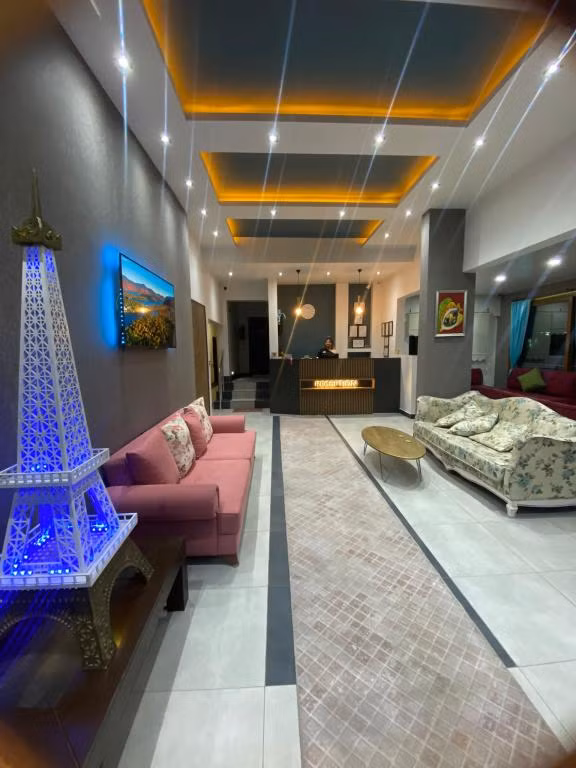 Tan Otel — 8