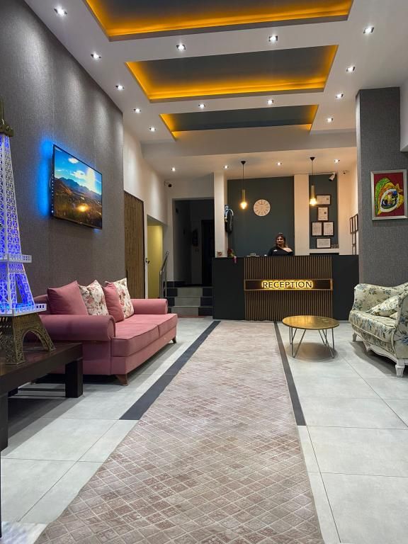 Tan Otel — 7