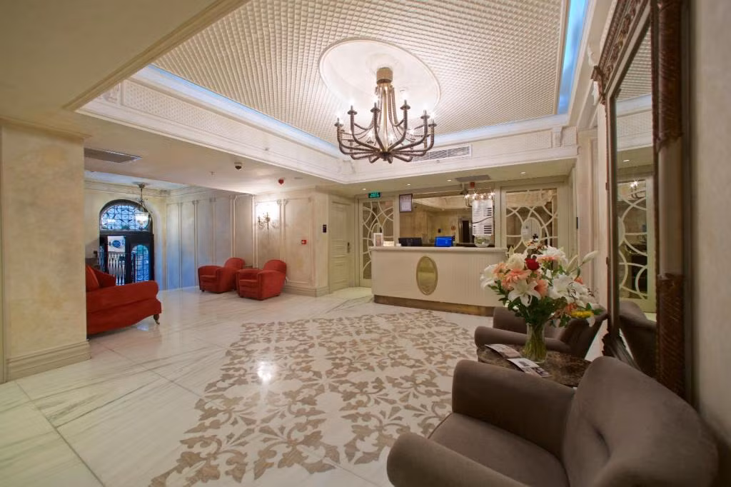 Taxim Lounge Hotel S Class — 3
