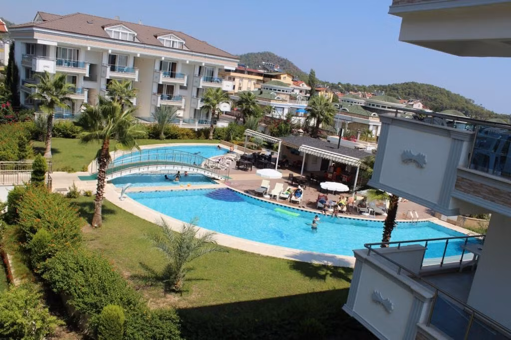 Tebriz Apart Kemer — 2