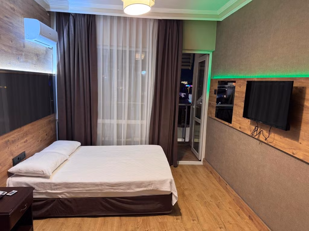 Temiz Otel — 9