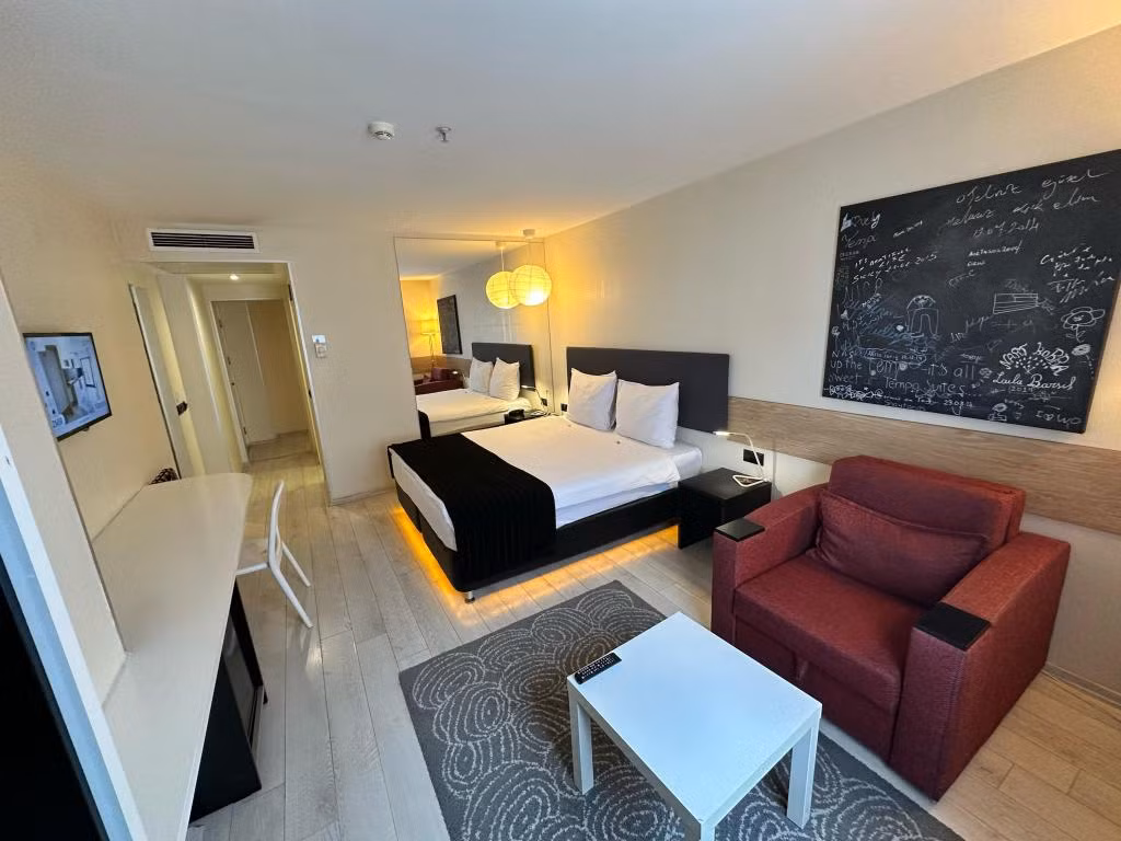 Tempo Fair Suites — 2