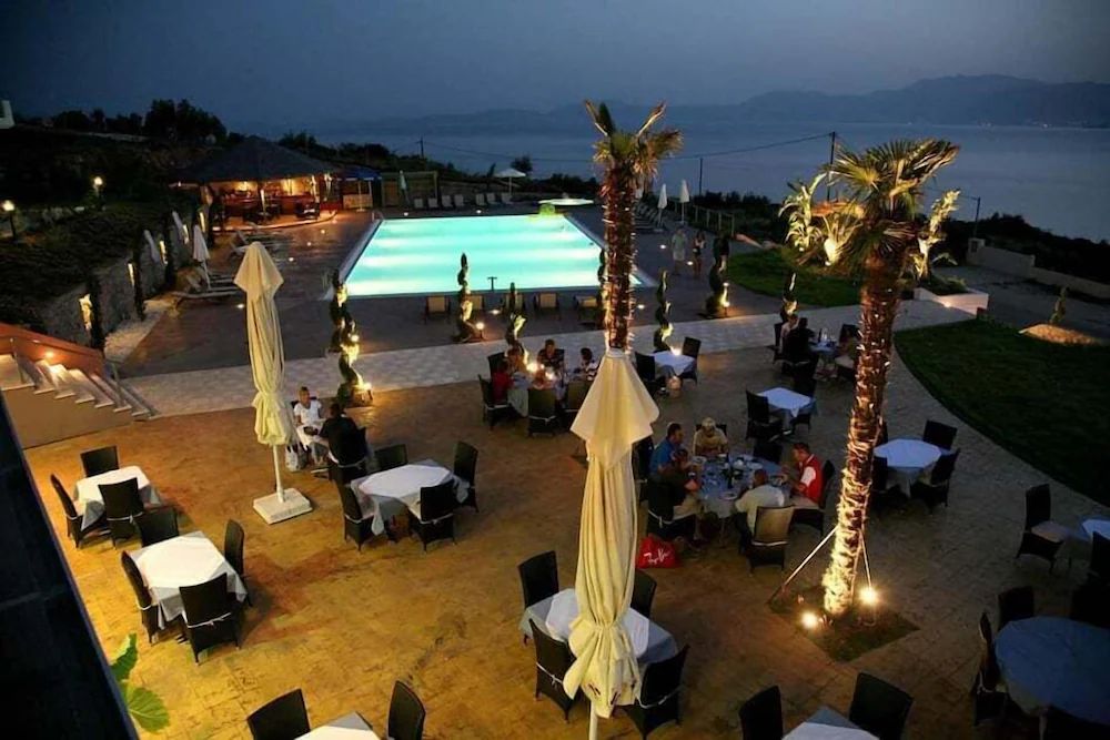 Thalassa Hotel — 7