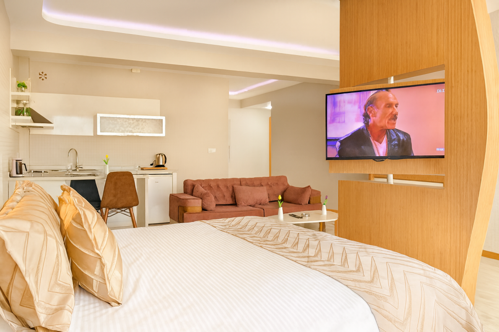 The City Walls Suit Otel — 4