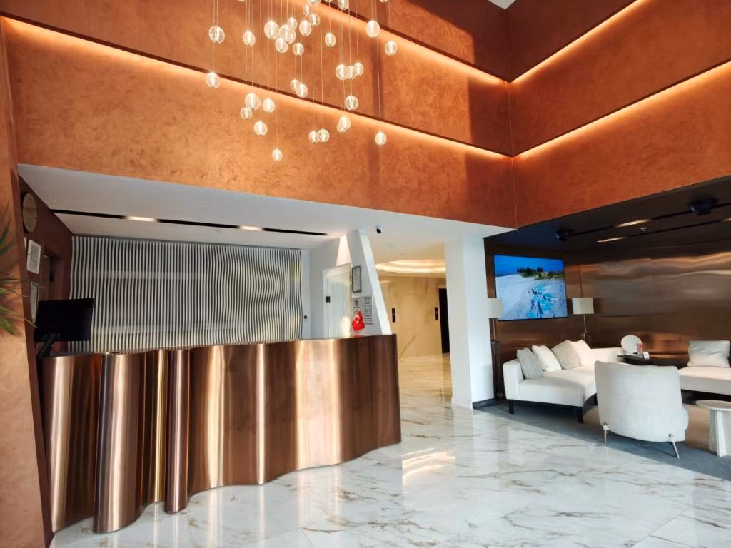 The Corner Park Hotel — 10
