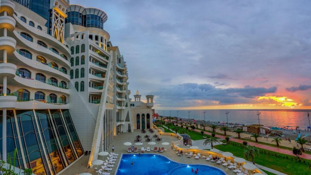 The Grand Gloria Hotel — 2