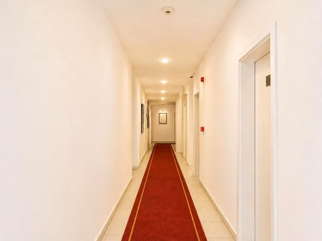 The Riada Hotel — 7