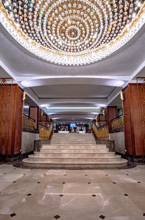 Tiflis Palace — 8