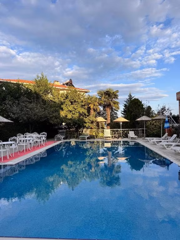 Treekos Suite Otel — 2