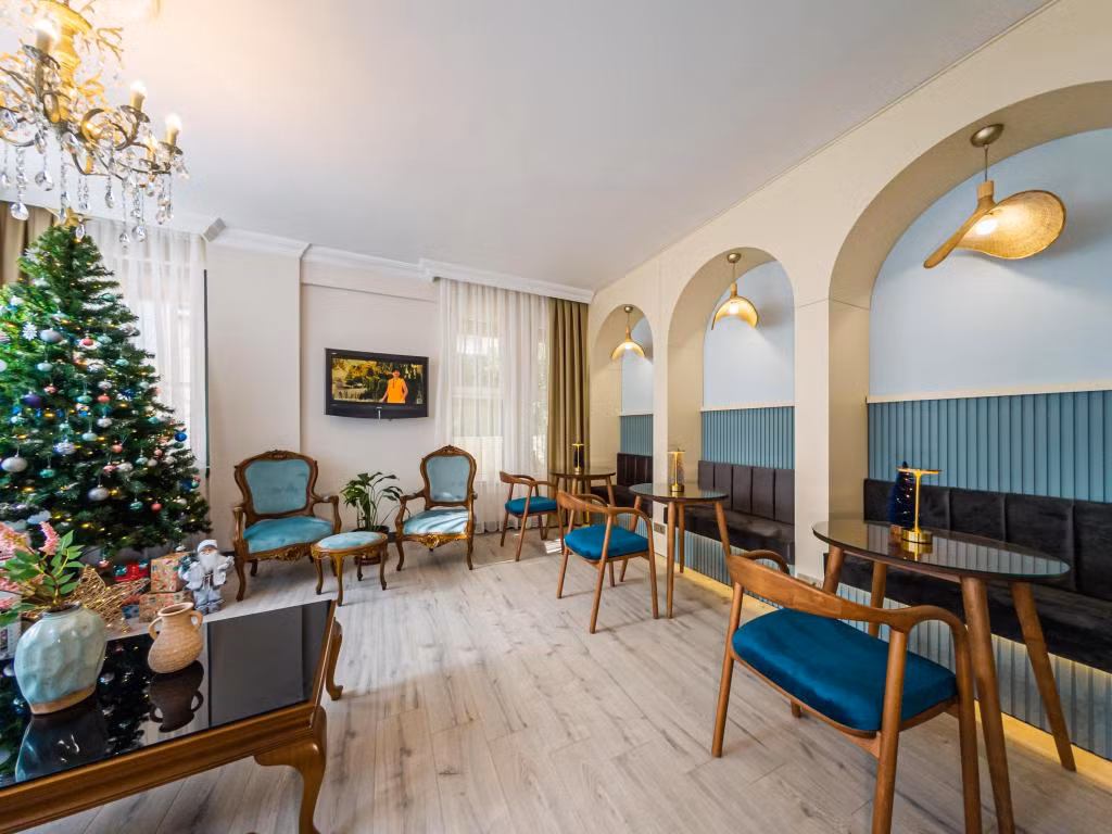 Triana Hotel — 2