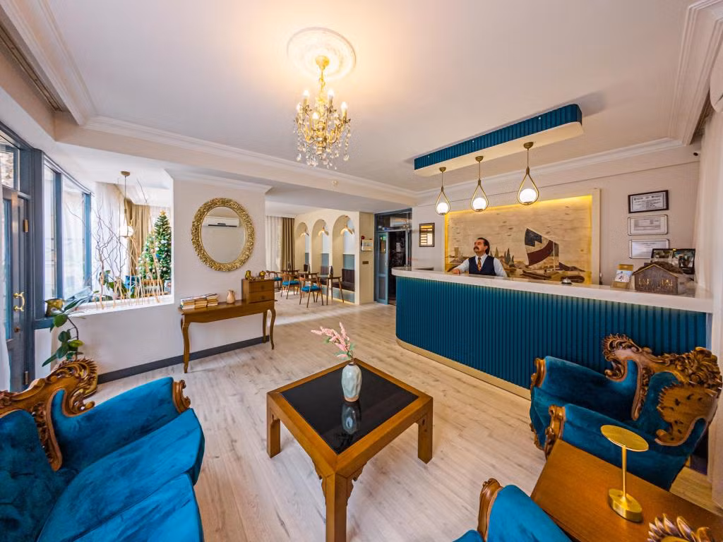 Triana Hotel — 8