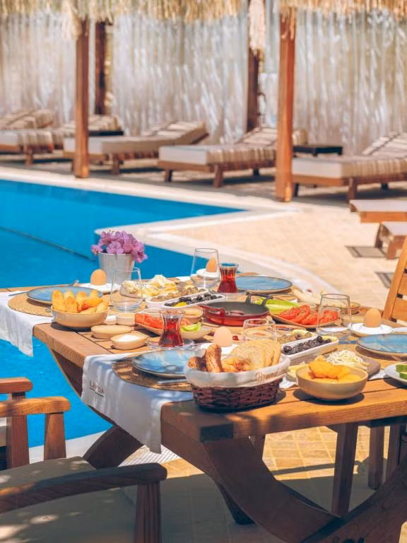Triangulo Hotel Alaçatı (Adults Only +12) — 2