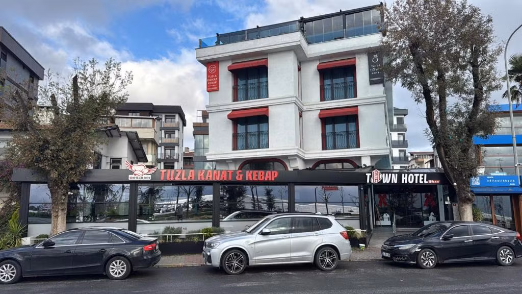 Tuzla Town Hotel