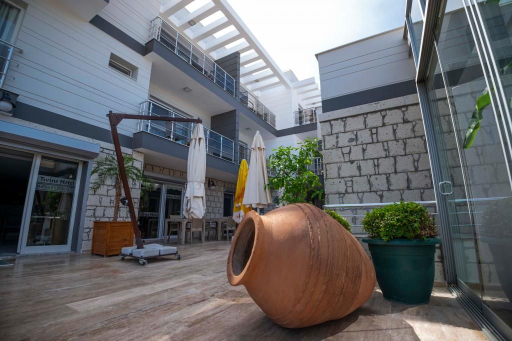 Twins Hotel Çeşme — 9