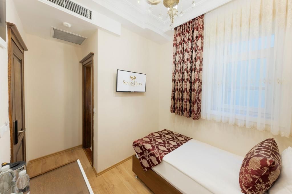 Uyan Otel — 2