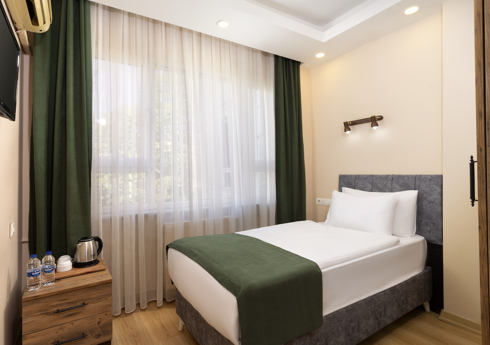 Ulubat Hotel — 4