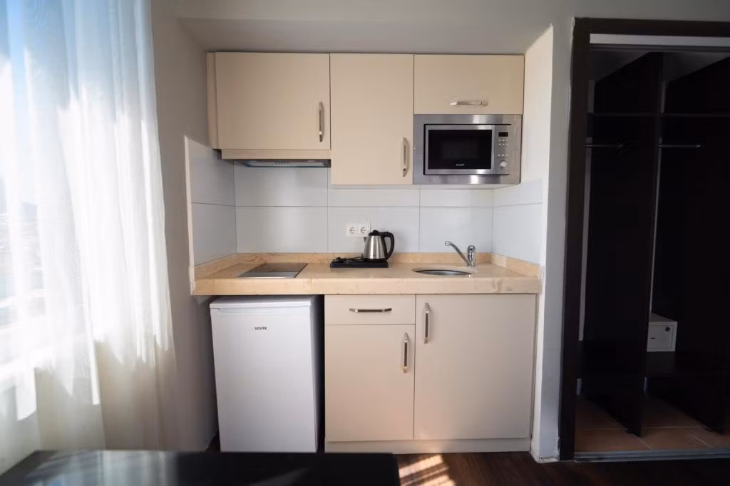Vega City Apart — 4