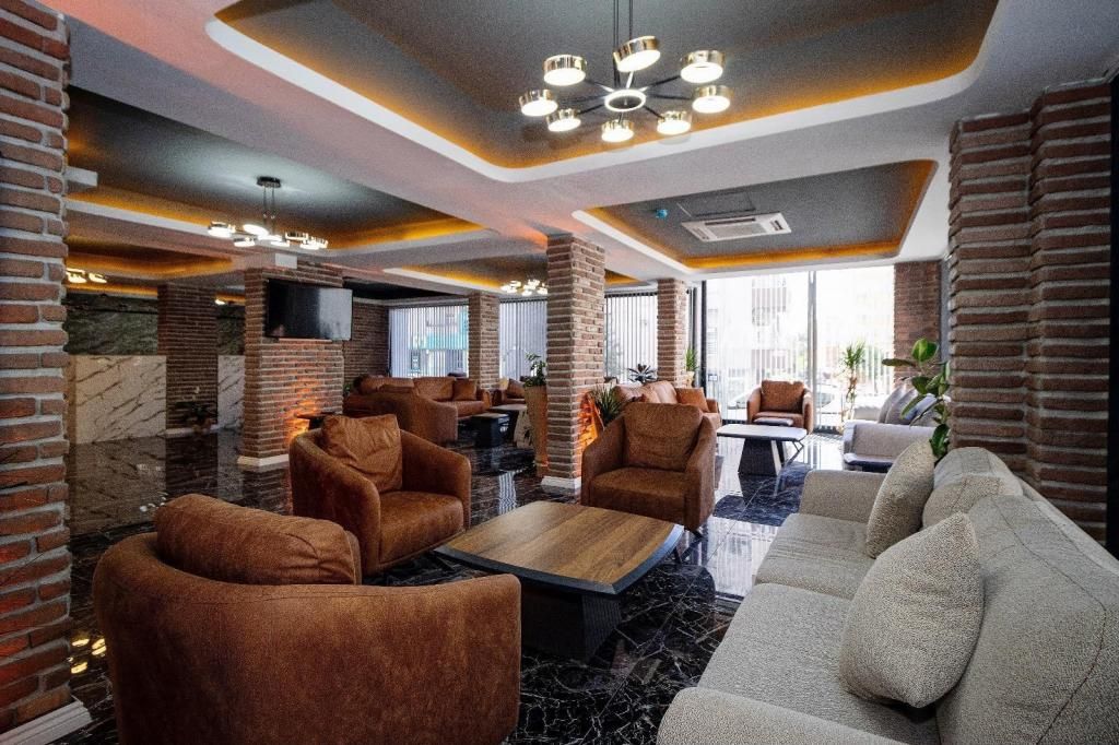 Vera Hotel — 9