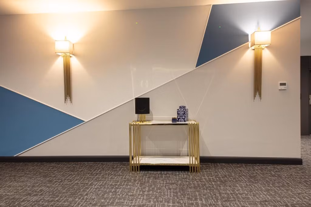 V Center Hotel — 9