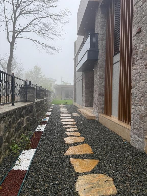 Villa Trapeza — 8