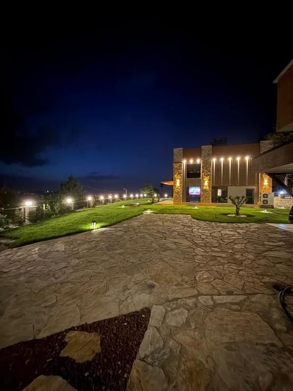 Villa Trapeza — 4
