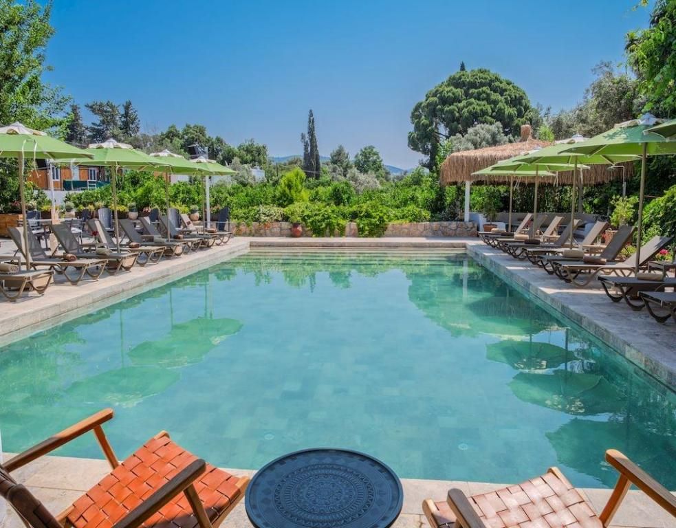 Vaha Bitez Otel — 4