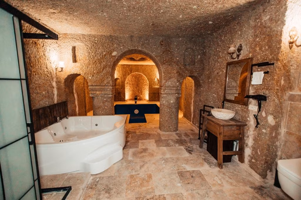 Vanessa Cave House — 8