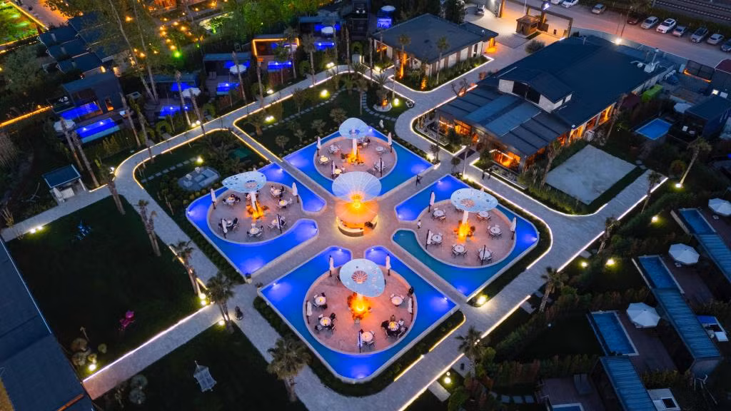 Velour Hotel Restaurant & Spa — 3