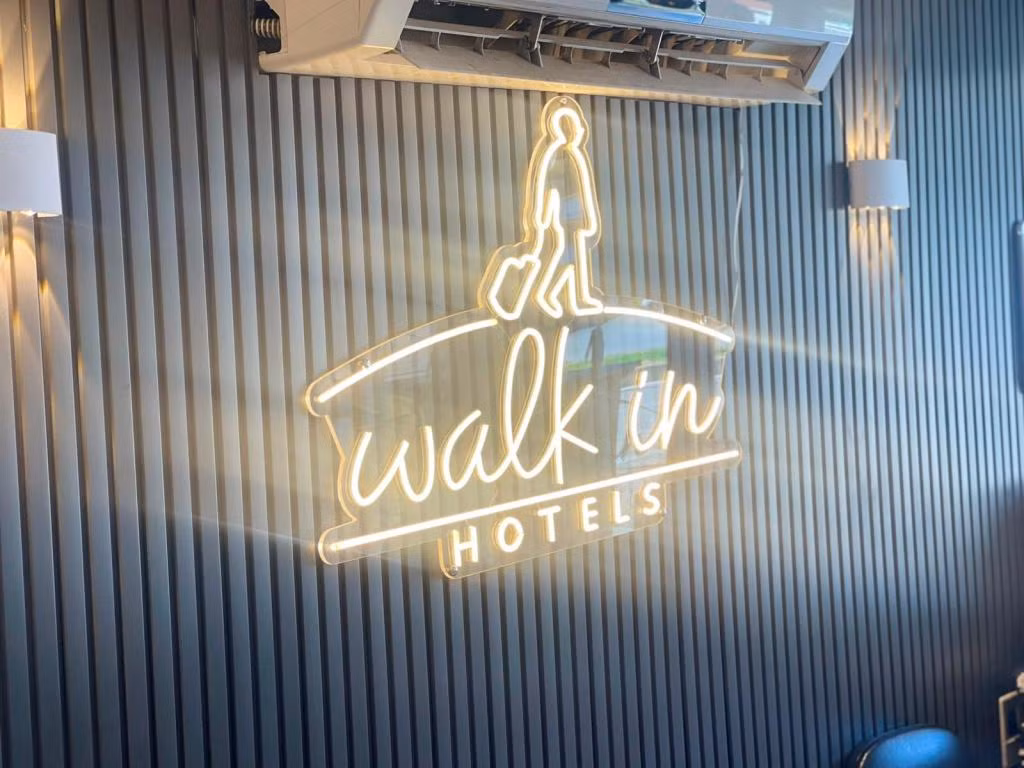 Walk In Hotel — 2