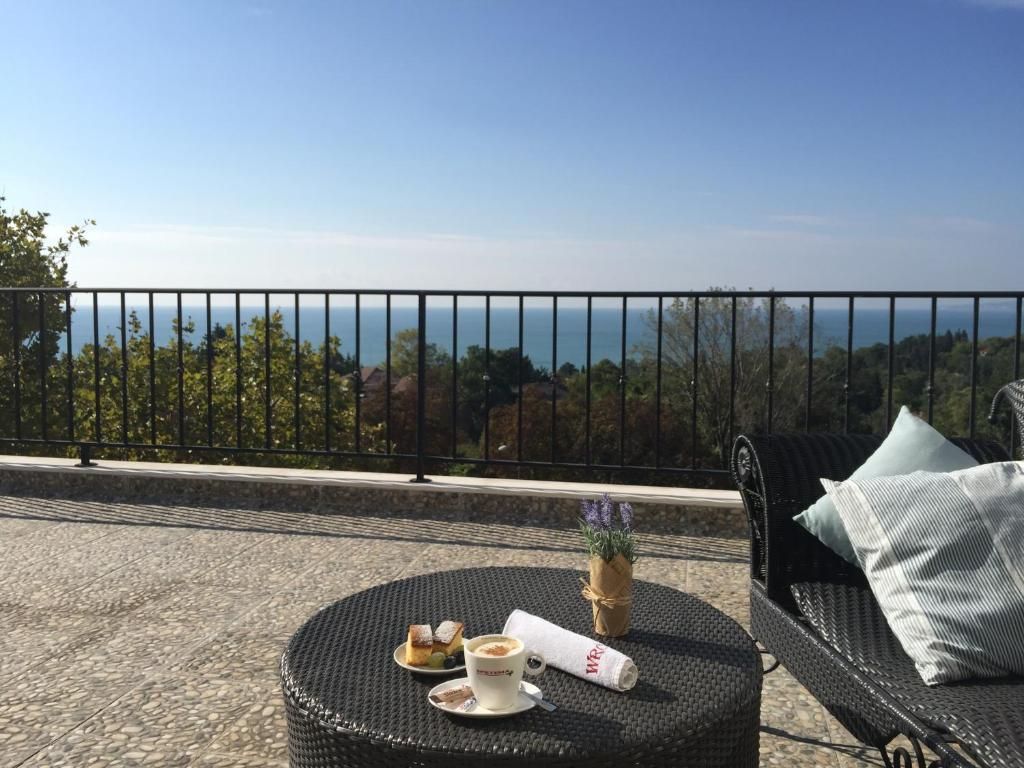 White Rock Castle Suite Hotel and Wellness Club — 8