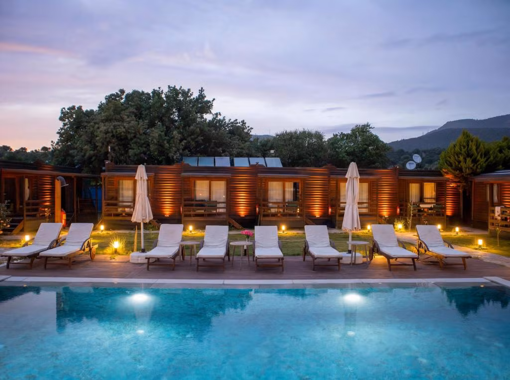 WoodenTowns Bungalows Hotel — 9
