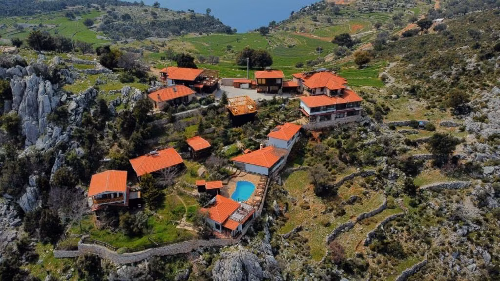 Yediburunlar Lighthouse Boutique Hotel & Restaurant — 2