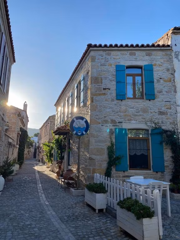 Yeni Foça Sim Otel — 5