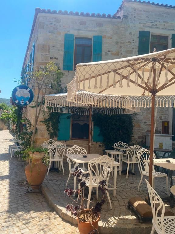 Yeni Foça Sim Otel — 9