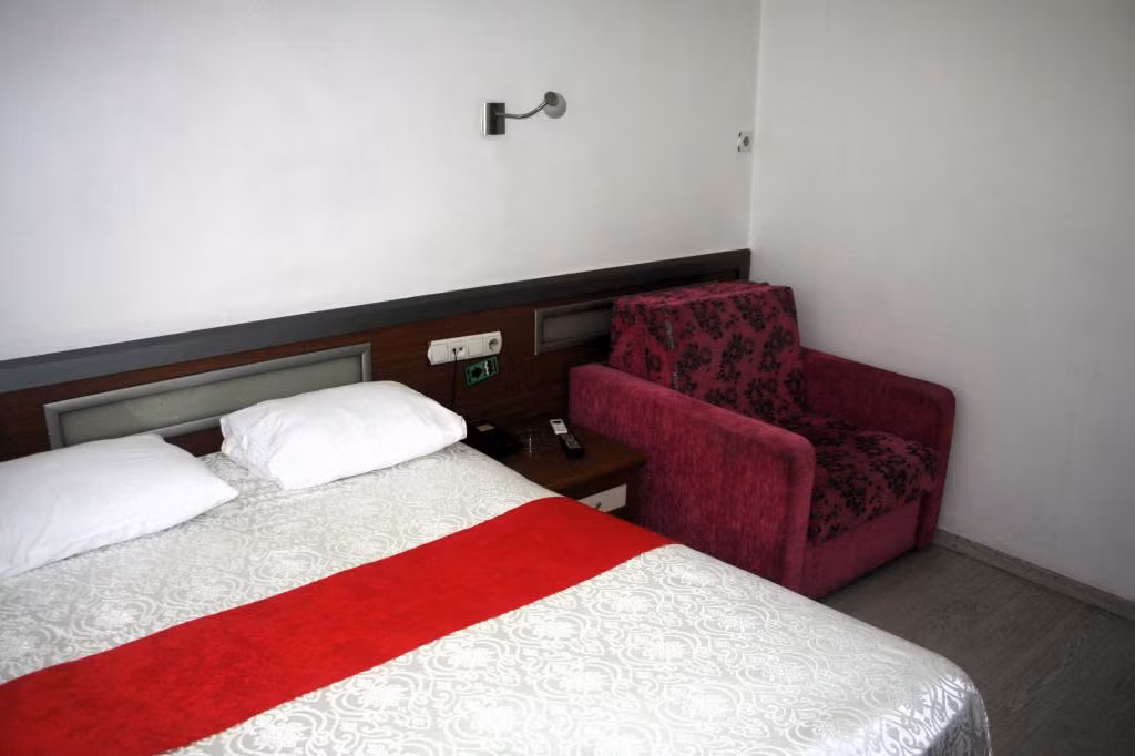 Yeni Köşk Esra Otel — 6